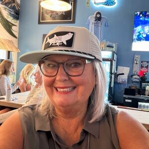 Meet your Posher, Linda